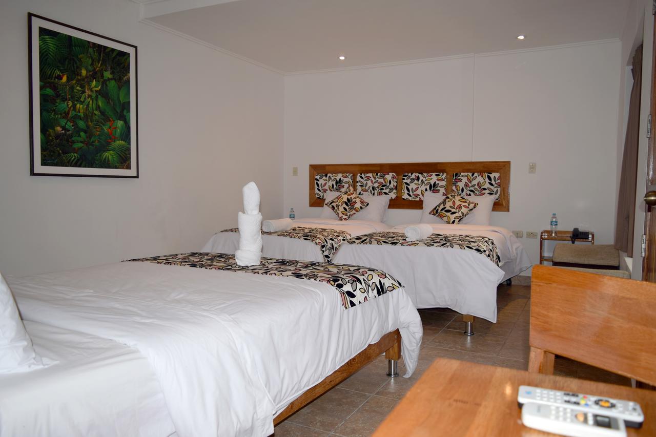 Hotel Jungle House Iquitos Exterior photo